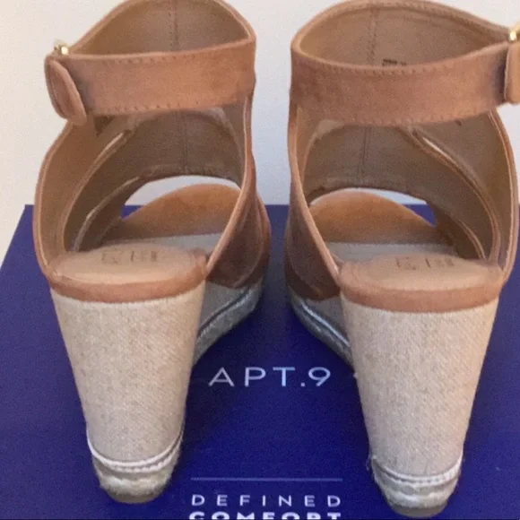 SPECIAL SALE 🎉Great Looking New  Apt. 9 Wedges Sz 10 - Picture 4 of 6